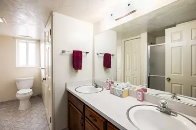 871 N Poplar Cir E, Centerville, UT 84014 - Photo 33