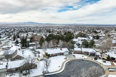 871 N Poplar Cir E, Centerville, UT 84014 - Photo 53