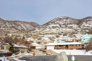 871 N Poplar Cir E, Centerville, UT 84014 - Photo 47