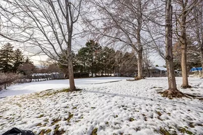 871 N Poplar Cir E, Centerville, UT 84014 - Photo 39