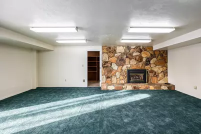 871 N Poplar Cir E, Centerville, UT 84014 - Photo 29