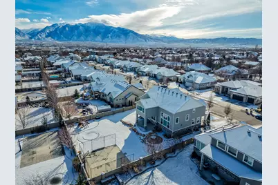 2098 W Nicholas Farm Ln S, South Jordan, UT 84095 - Photo 57