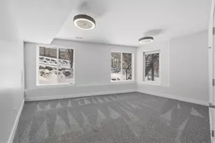68 E Columbus Ct, Salt Lake City, UT 84103 - Photo 43