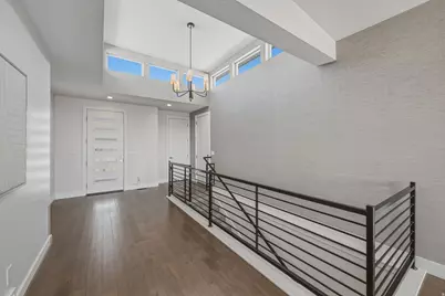 68 E Columbus Ct, Salt Lake City, UT 84103 - Photo 3