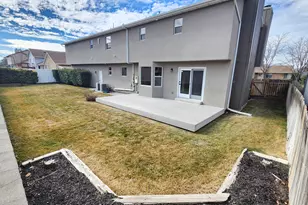 9039 S 1660 E, Sandy, UT 84093 - Photo 33