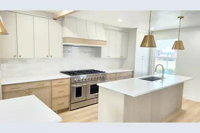 9039 S 1660 E, Sandy, UT 84093 - Photo 5