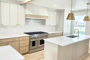 9039 S 1660 E, Sandy, UT 84093 - Photo 5