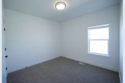 138 W 650 N, Smithfield, UT 84335 - Photo 9