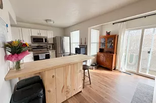 7948 N Dundee Dr, Eagle Mountain, UT 84005 - Photo 9