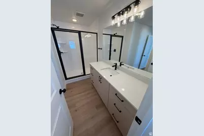 611 N 300 W, Smithfield, UT 84335 - Photo 17