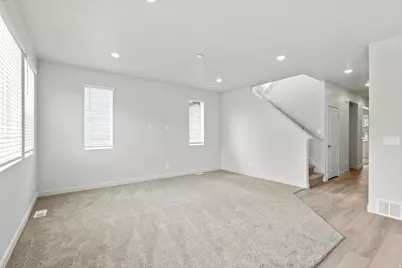 323 W 630 N #16, Tooele, UT 84074 - Photo 15