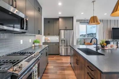 899 S 900 W, American Fork, UT 84003 - Photo 11