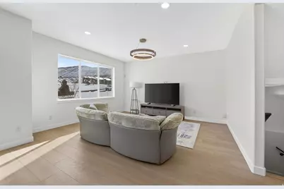 834 W Daylight Drive Dr S, Bluffdale, UT 84065 - Photo 9