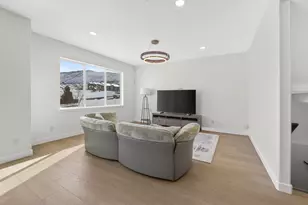 834 W Daylight Dr Dr S, Bluffdale, UT 84065 - Photo 9