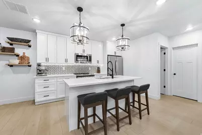 2430 S 800 E, Salt Lake City, UT 84106 - Photo 3