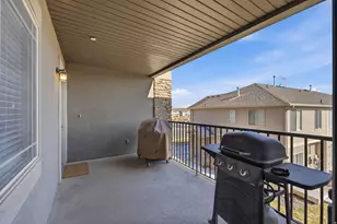 3812 E Rock Creek Rd, Eagle Mountain, UT 84005 - Photo 27