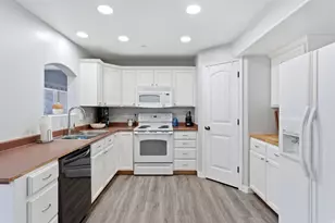 3812 E Rock Creek Rd, Eagle Mountain, UT 84005 - Photo 13