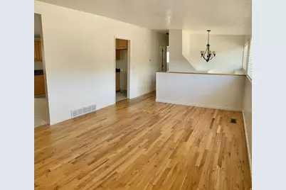 5210 S 900 St E, Murray, UT 84117 - Photo 3