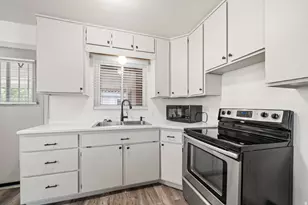5261 S 2200 W, Roy, UT 84067 - Photo 7
