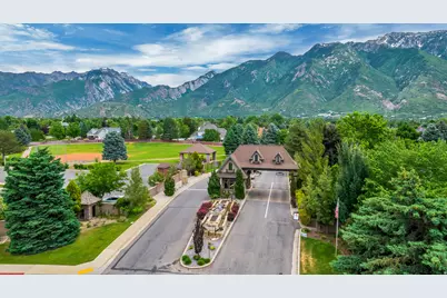 7 Rollingwood Ln, Sandy, UT 84092 - Photo 59