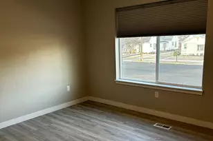 96 N 300 W, Logan, UT 84321 - Photo 9