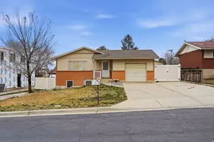 816 W 4100 S, Bountiful, UT 84010 - Photo 1