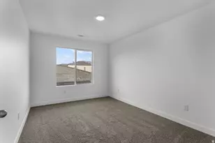 1923 S Cyclone Dr, Washington, UT 84780 - Photo 29
