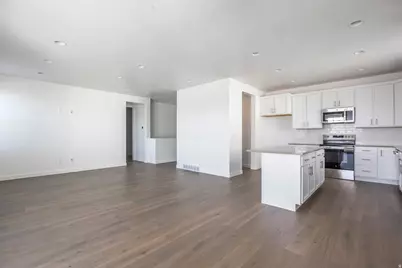 2526 N 3670 W, Lehi, UT 84048 - Photo 5
