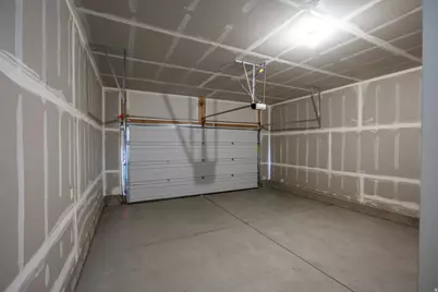 2526 N 3670 W, Lehi, UT 84048 - Photo 31