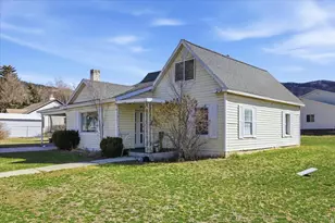 202 E 300 N, Manti, UT 84642 - Photo 3