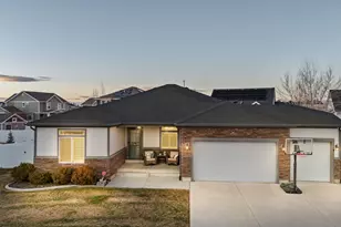 1168 W Tivoli Wy, Syracuse, UT 84075 - Photo 1