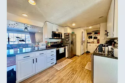 207 W 800 S, Orem, UT 84058 - Photo 11