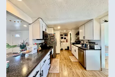 207 W 800 S, Orem, UT 84058 - Photo 9