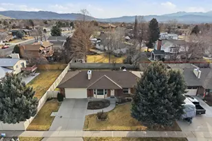 1650 E Budding Dr, Sandy, UT 84092 - Photo 33