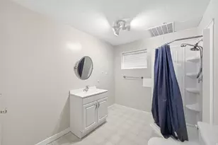 1650 E Budding Dr, Sandy, UT 84092 - Photo 39