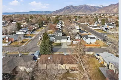 1650 E Budding Dr, Sandy, UT 84092 - Photo 57