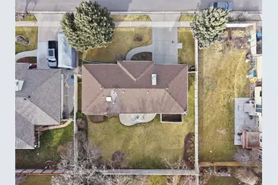 1650 E Budding Dr, Sandy, UT 84092 - Photo 9