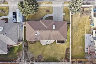 1650 E Budding Dr, Sandy, UT 84092 - Photo 9