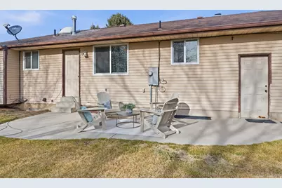 1650 E Budding Dr, Sandy, UT 84092 - Photo 15