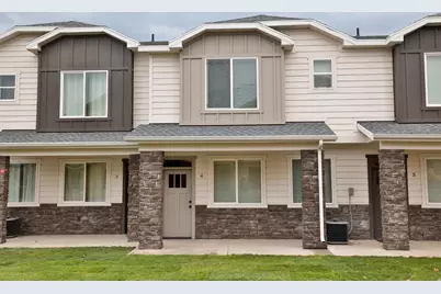 150 W Seasons Ln #4, Garden City, UT 84028 - Photo 1