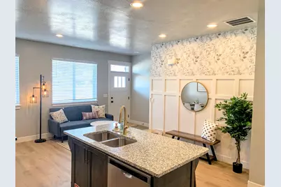 150 W Seasons Ln #4, Garden City, UT 84028 - Photo 3