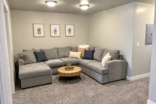150 W Seasons Ln, Garden City, UT 84028 - Photo 7
