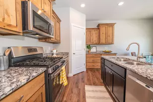 2542 S 2200 W, West Haven, UT 84401 - Photo 9