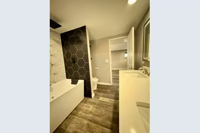 6784 S 1530 E, Cottonwood Heights, UT 84121 - Photo 19