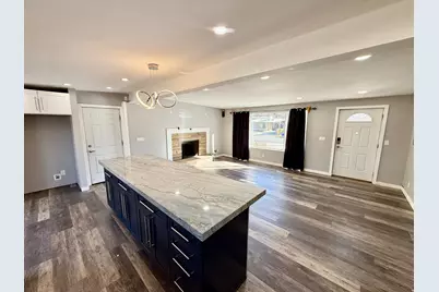 6784 S 1530 E, Cottonwood Heights, UT 84121 - Photo 7