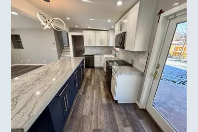 6784 S 1530 E, Cottonwood Heights, UT 84121 - Photo 11