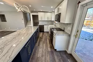 6784 S 1530 E, Cottonwood Heights, UT 84121 - Photo 11