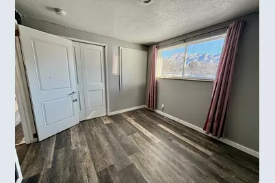 6784 S 1530 E, Cottonwood Heights, UT 84121 - Photo 23