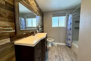 6784 S 1530 E, Cottonwood Heights, UT 84121 - Photo 29