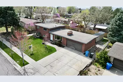 6784 S 1530 E, Cottonwood Heights, UT 84121 - Photo 43